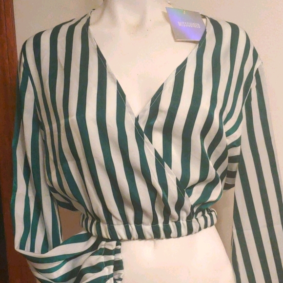 Misguided maxi stripe wrap crop top green/white Size 12 - Picture 2 of 10